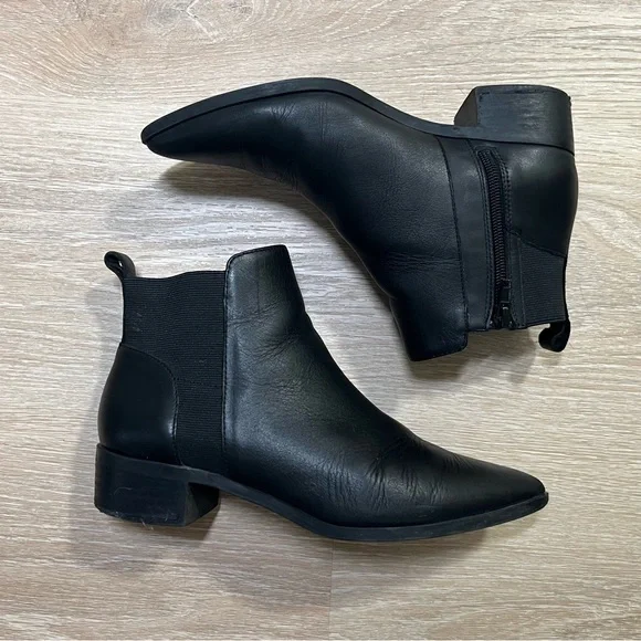 Sz 6 Black Leather Point Toe Crown Vintage Afessa Chelsea Ankle Boots Booties - Picture 1 of 8